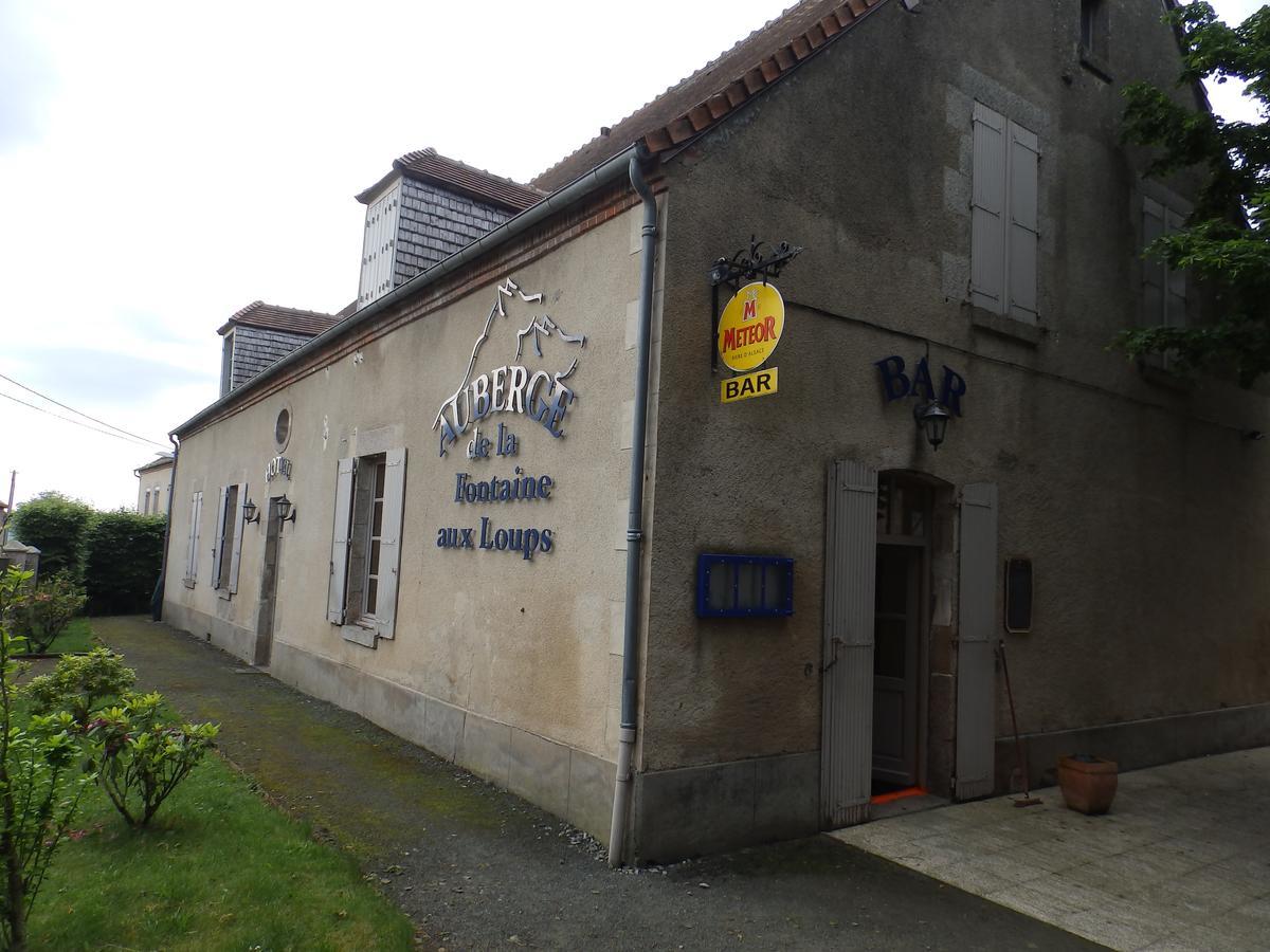 Hôtel La Fontaine Aux Loups à Saint-Sulpice-le-Dunois Extérieur photo